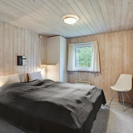 Holiday home Elika - 900m To The Inlet In Western Jutland By Interhome